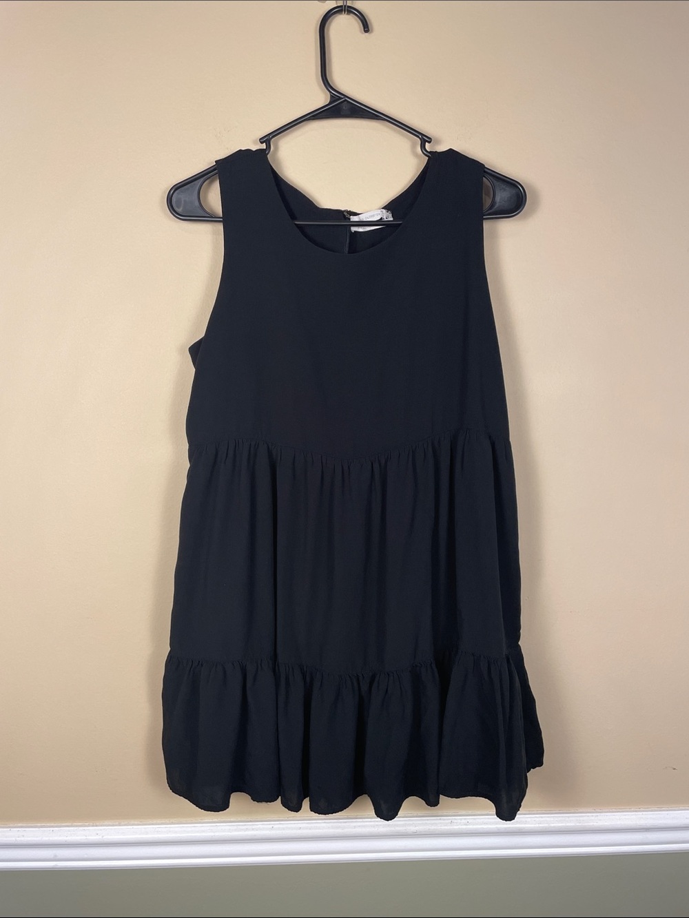 Urban Outfitters Women’s Boho Summer Black Sleeveless Tiered Mini Dress